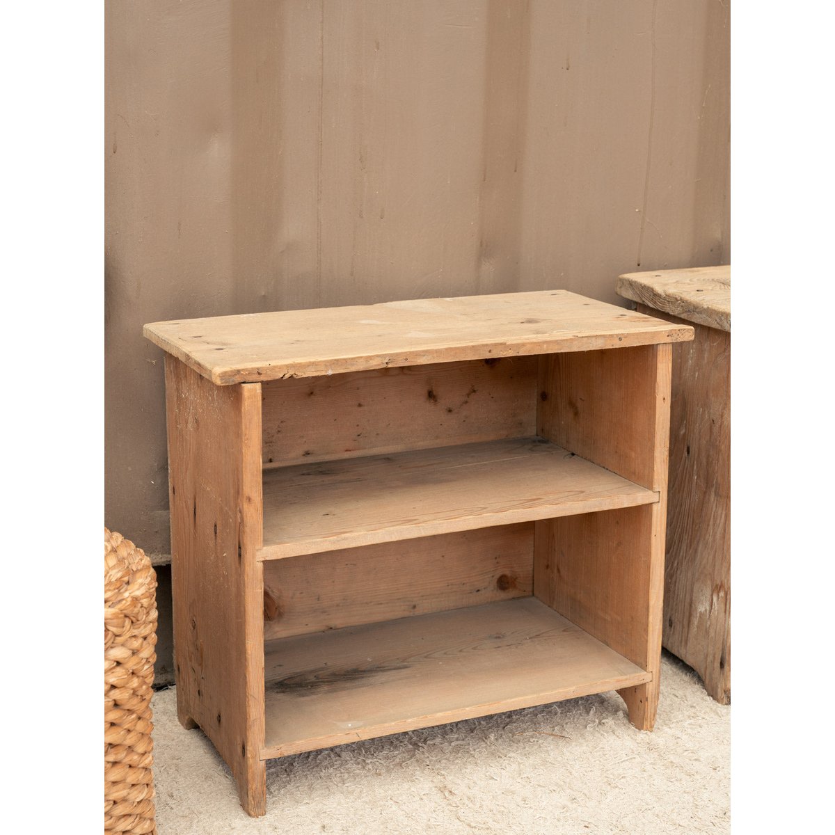 Paire de tables de chevet en bois Odile N°1573 - Bon état bois clair, DEBONGOUT