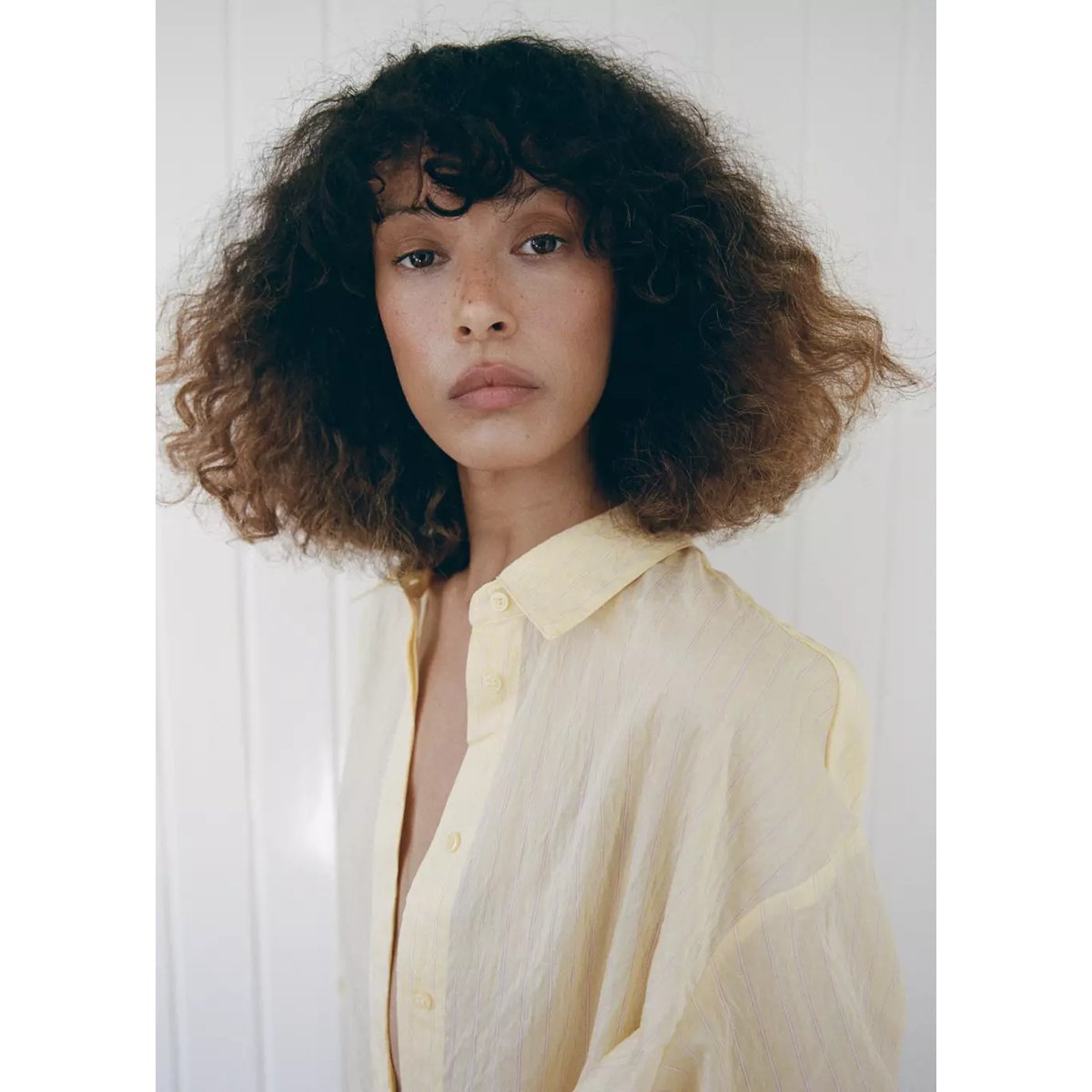 Chemise en lyocell à rayures détail nœud jaune, MANGO