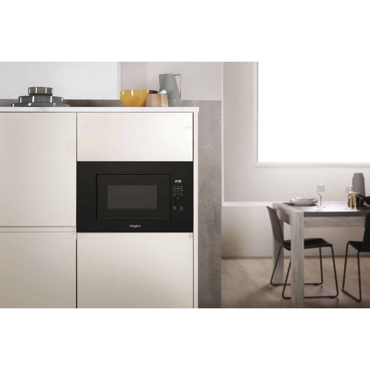 Micro ondes grill encastrable WMF200GNB noir, WHIRLPOOL