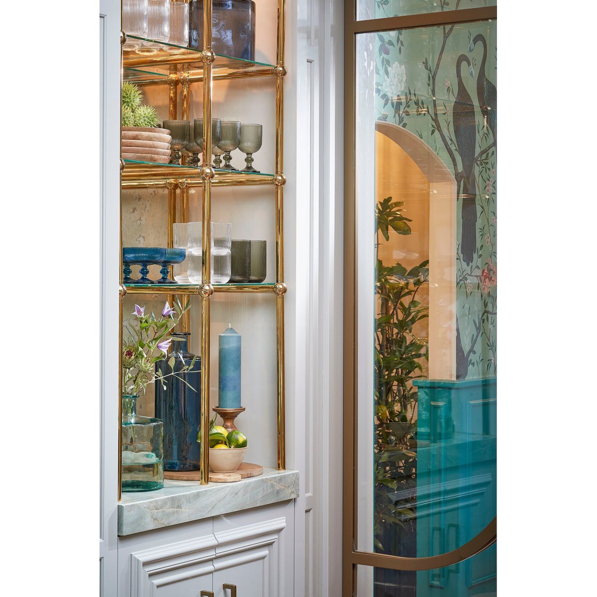 Bouteille décorative H40 cm GUAN bleu, MICA DECORATIONS