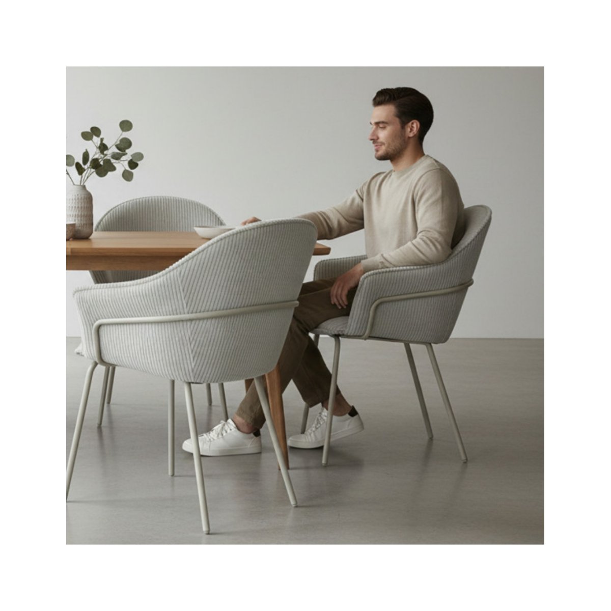 Chaise accoudoirs velours côtelé à grosses côtes  NOMA gris clair, ZAGO