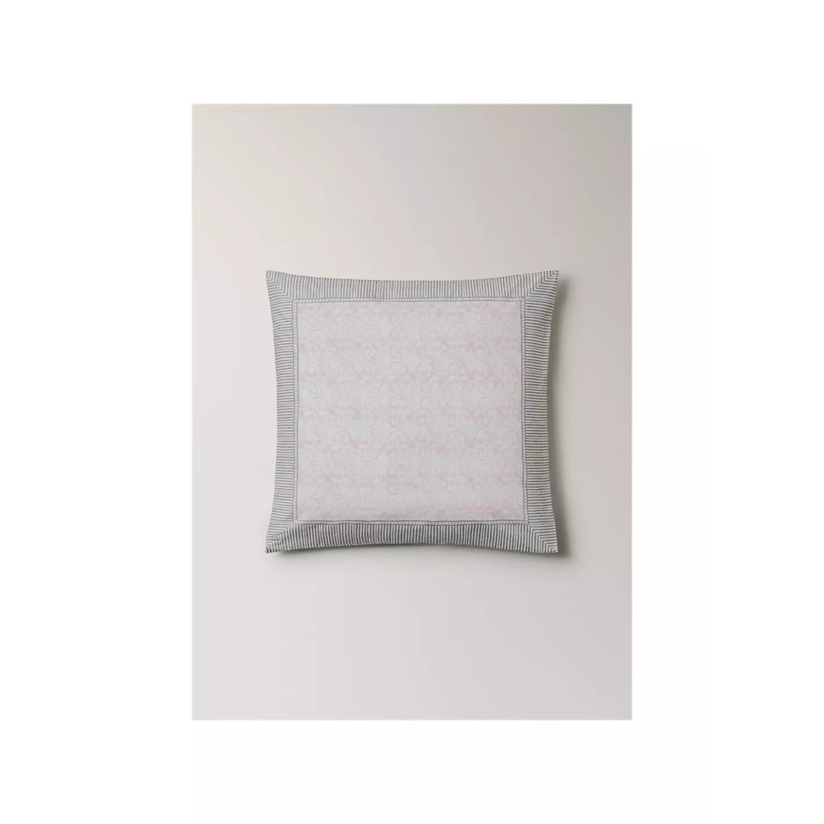 Taies d’oreiller percale de coton motif fleuri frise 60x60 cm rose pastel, MANGO HOME