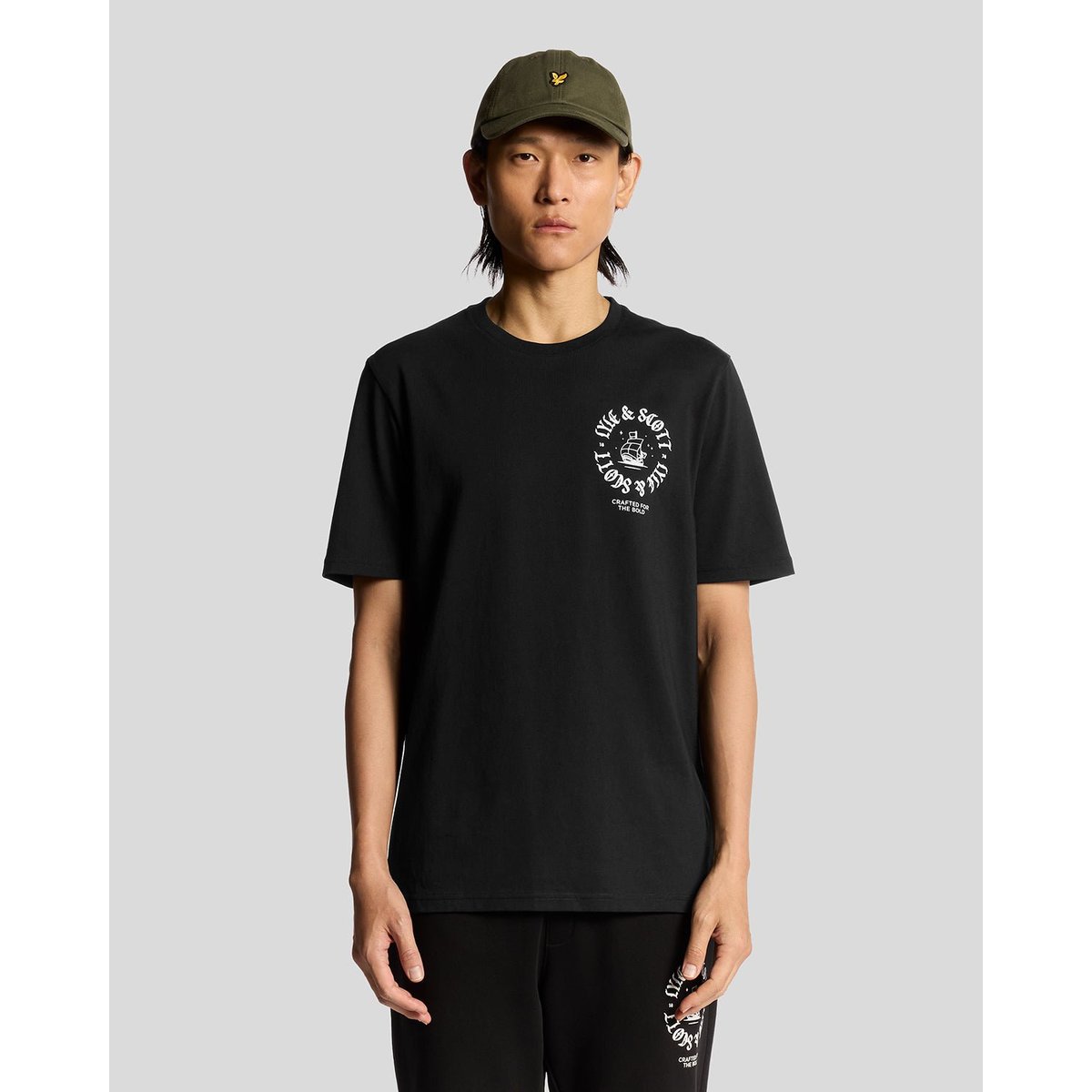 T-shirt insigne graphique noir jais, LYLE & SCOTT