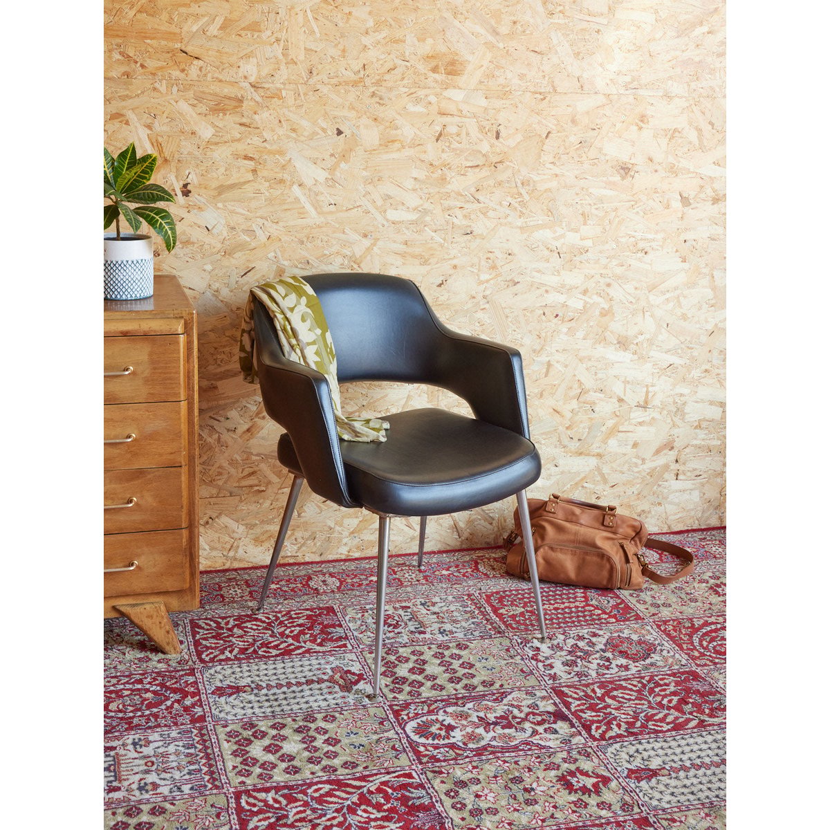 Fauteuil en chrome Jakob N°1258 - Bon état noir, DEBONGOUT