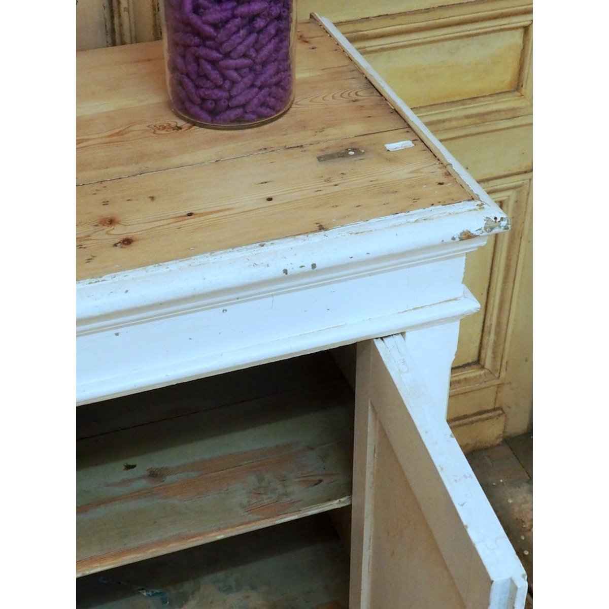 Buffet blanc en pin Gilbert N°655 - Bon état blanc, DEBONGOUT
