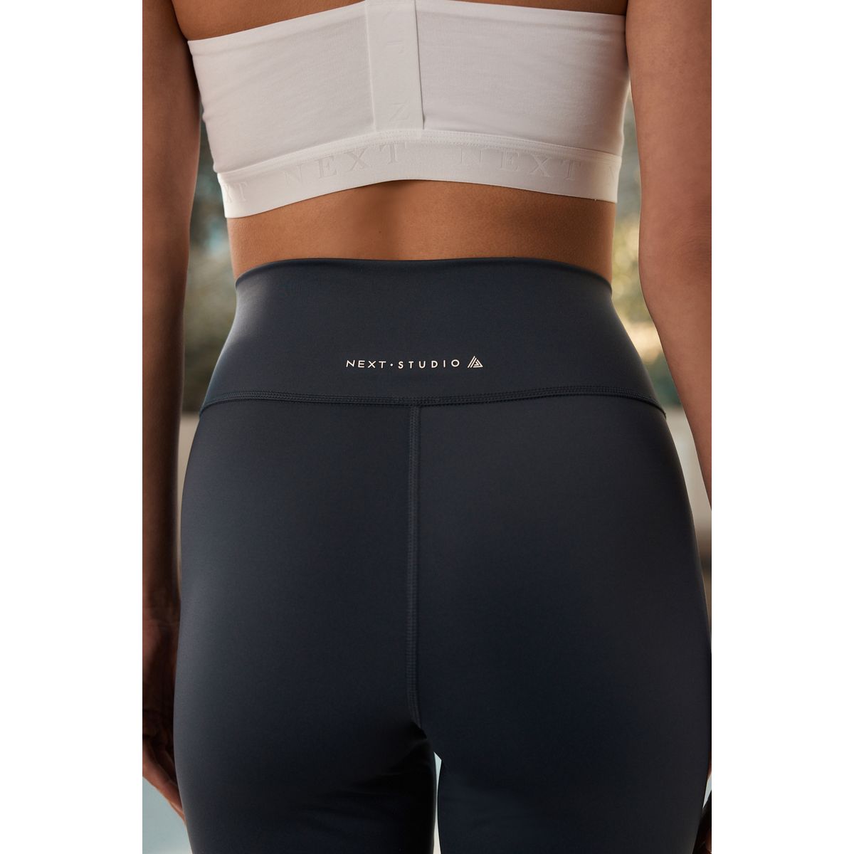 Legging de yoga évasé en tissu dry tech bleu nuit, NEXT