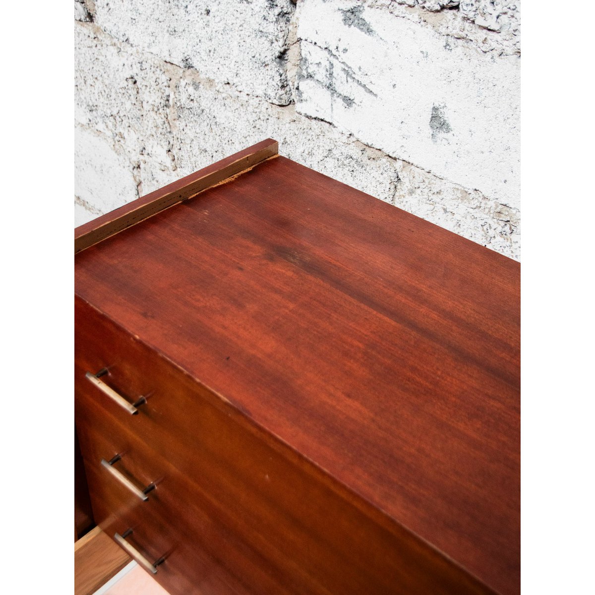 Commode scandinave en bois foncé Olga N°413 - Bon état bois foncé, DEBONGOUT