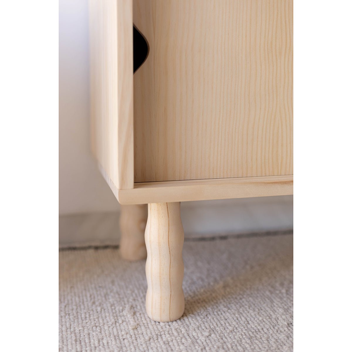 Meuble TV en pin massif non verni MORETA bois clair, NAAN FURNITURE