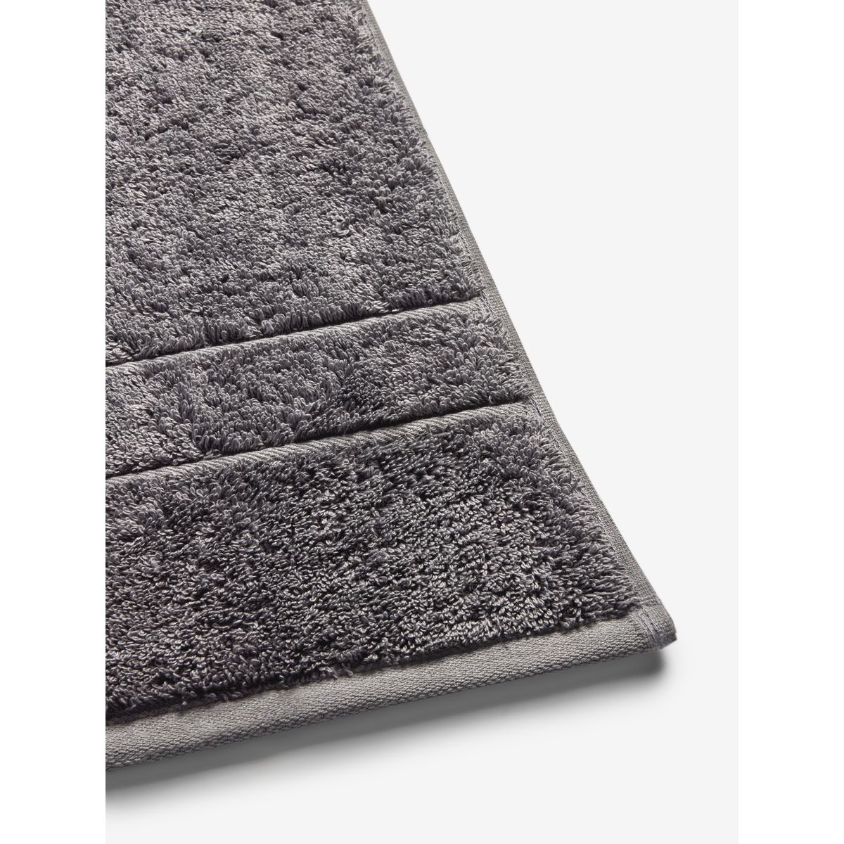 Serviette épaisse de luxe en coton égyptien gris anthracite, NEXT