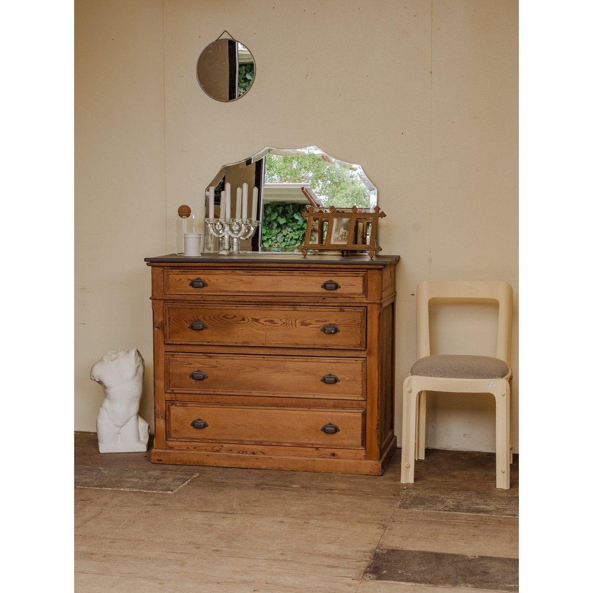 Commode en bois Garance N°641 - Bon état bois foncé, DEBONGOUT