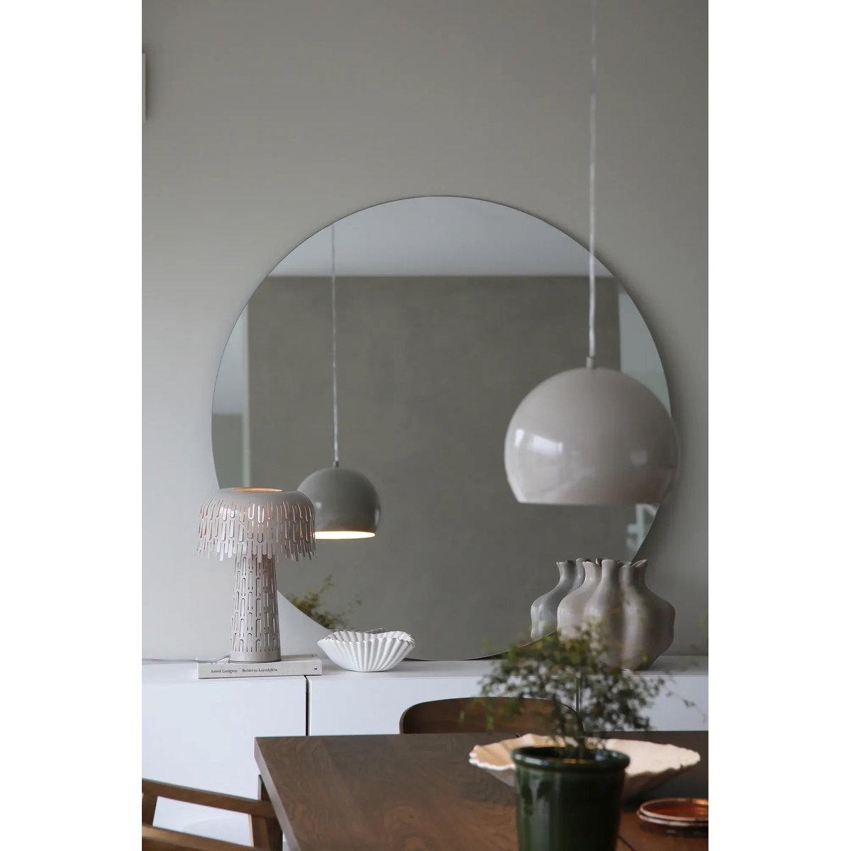Lampe de table en métal VERBERA greige, MARKSLOJD