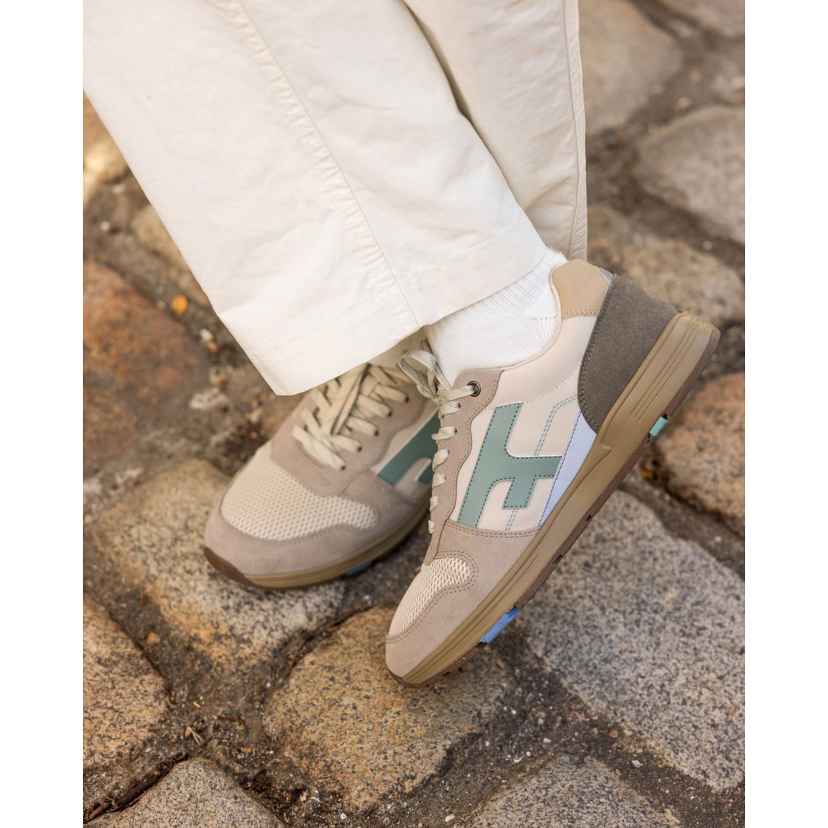 Running tissu suede OLIVE crème et gris, FAGUO