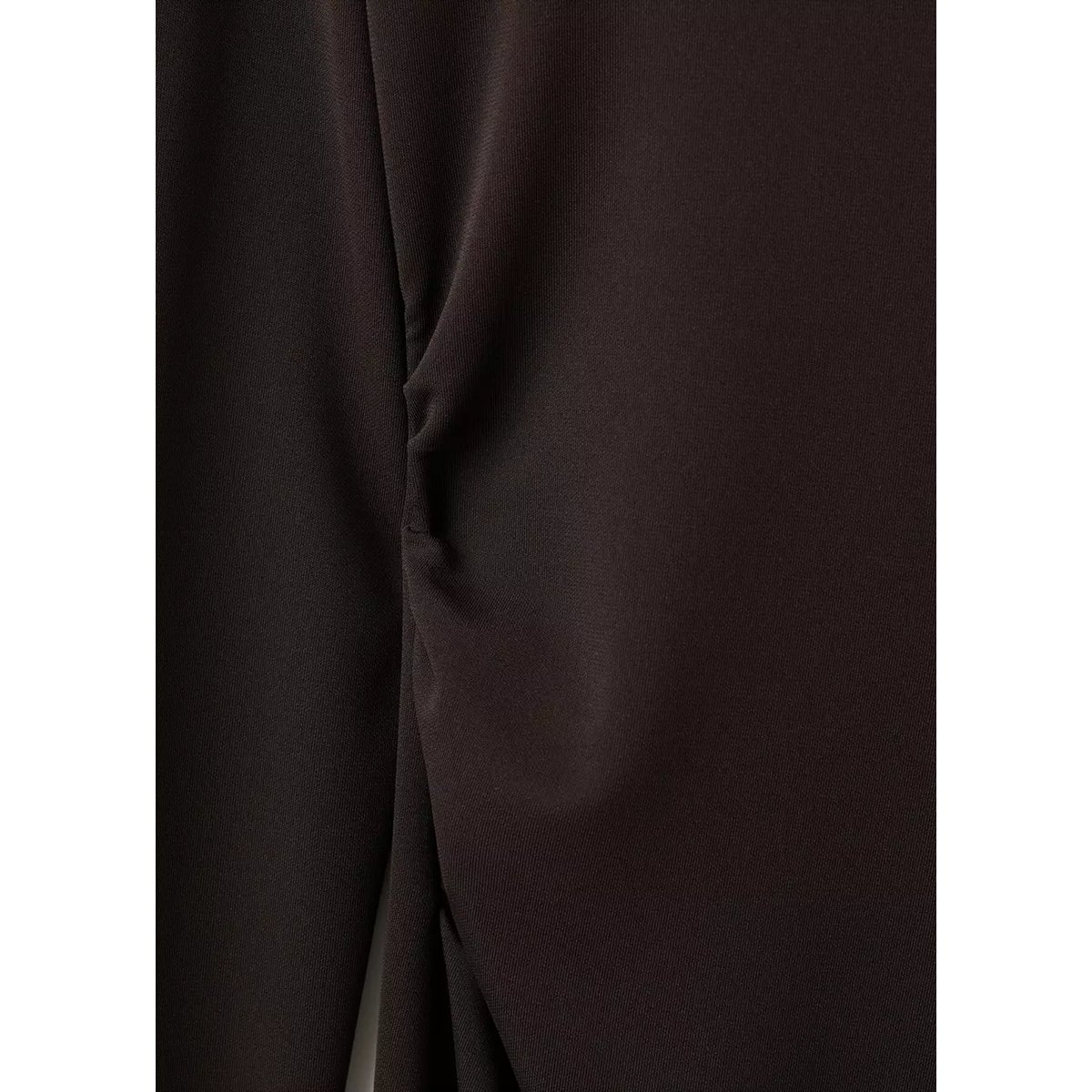 Robe col bateau froncée chocolat, MANGO