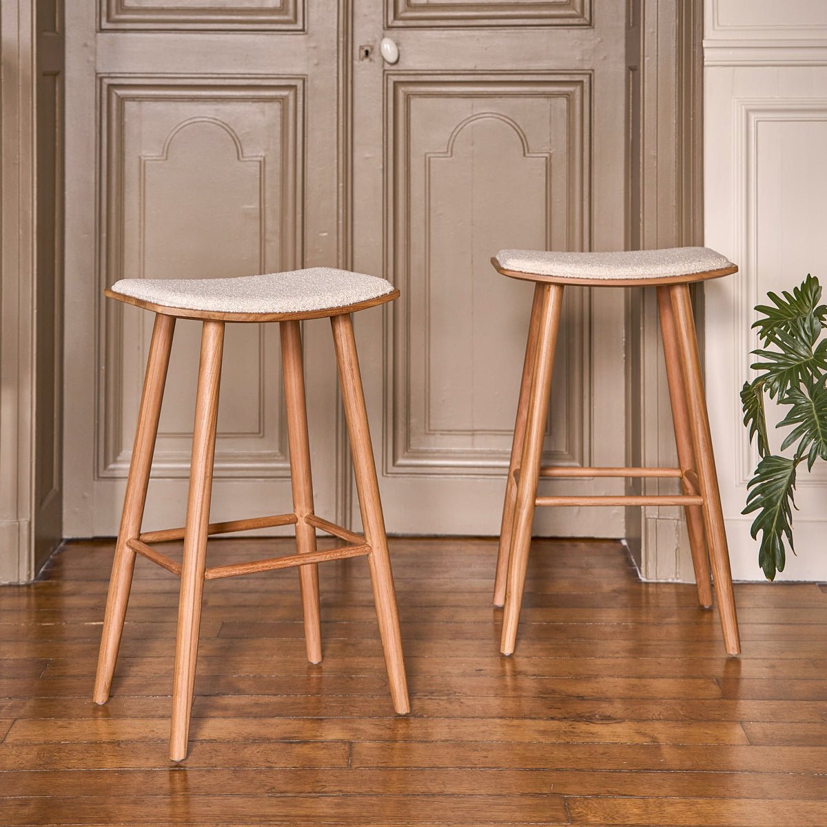 Tabouret de bar en teck massif et bouclette  AMBRE ecru, BERAH GETAH