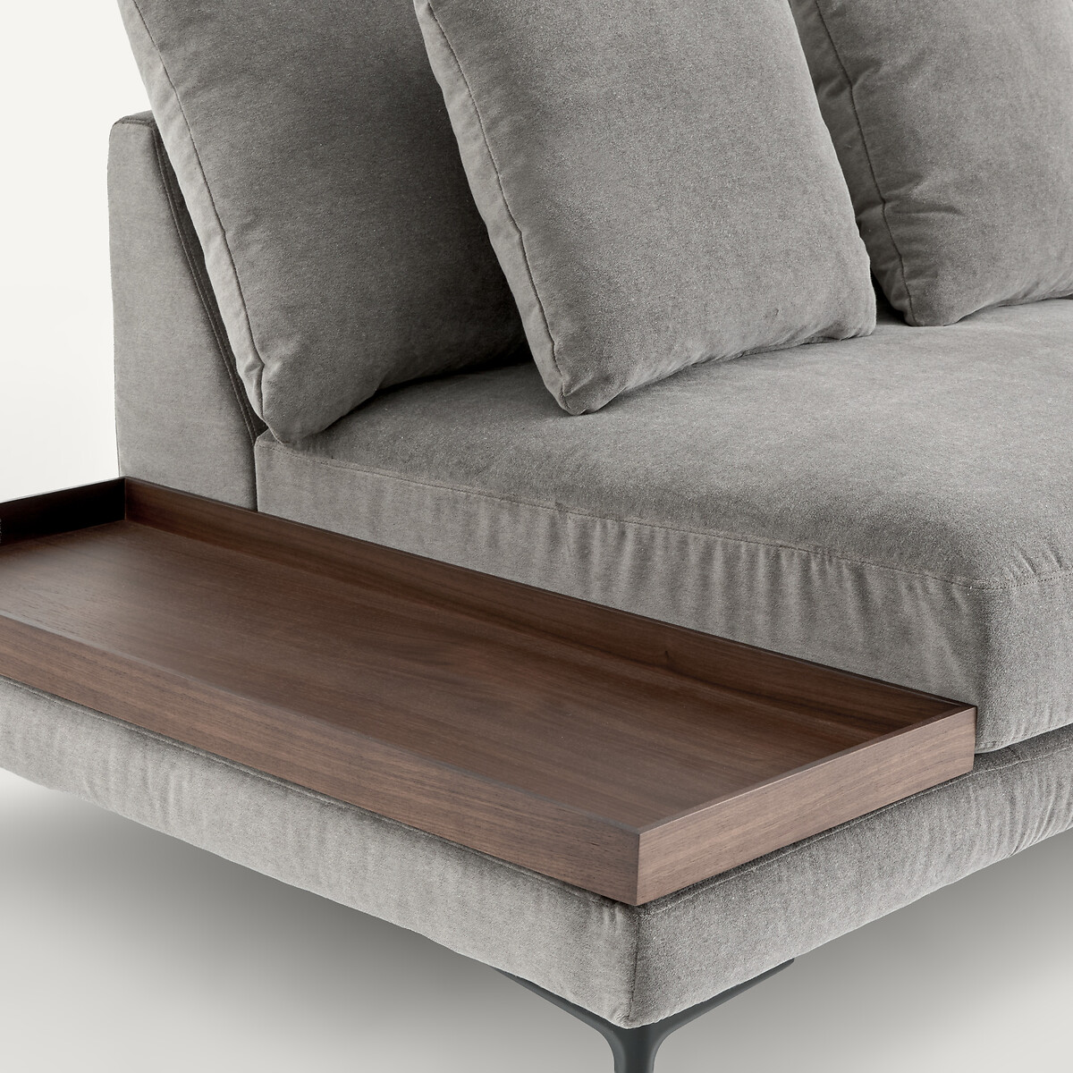 Demi-canapé avec plateau, en velours stone, MODERNISTE gris souris, EMMANUEL GALLINA X AM.PM