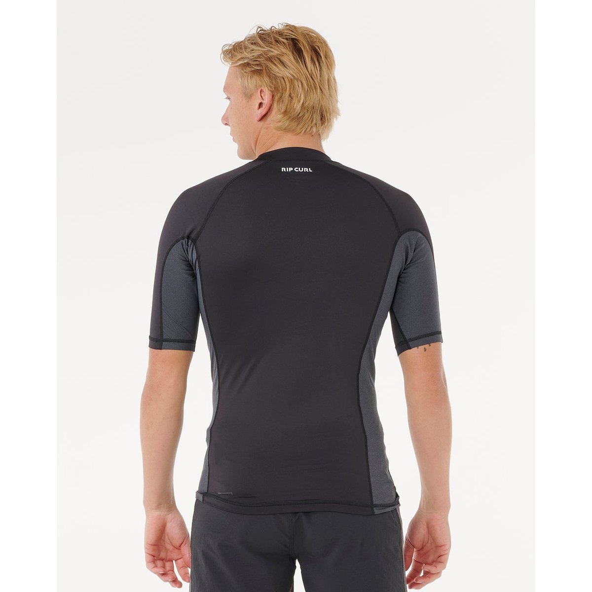 T-shirt anti-UV à manches courtes WAVES ICONUPF Performance black, RIP CURL