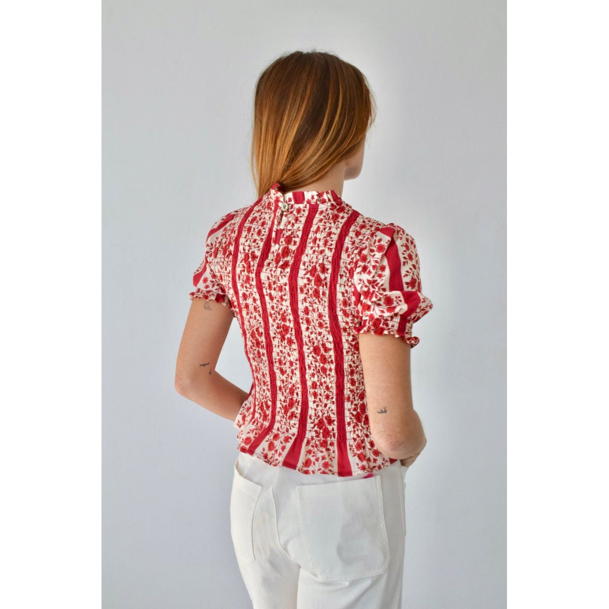 Blouse smockée fleurie manches courtes CHÍA rouge, MINDTRAVELER