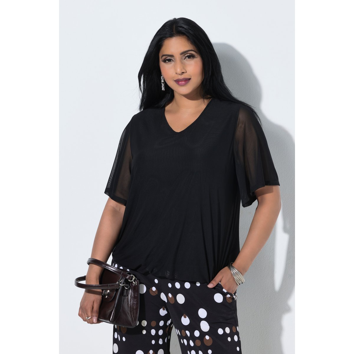 Blouse au tombé fluide, voile en tulle noir, ULLA POPKEN
