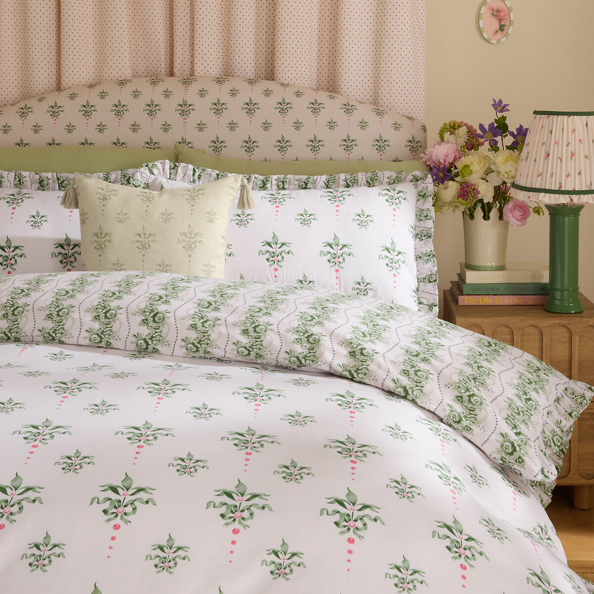 Cath Crest Floral Reversible Cotton Duvet Cover and Pillowcase Set green, CATH KIDSTON