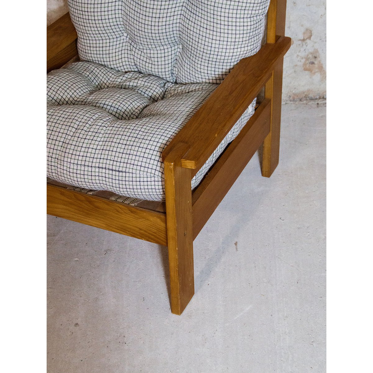 Fauteuil en pin Ernest N°207 - Bon état bois, DEBONGOUT