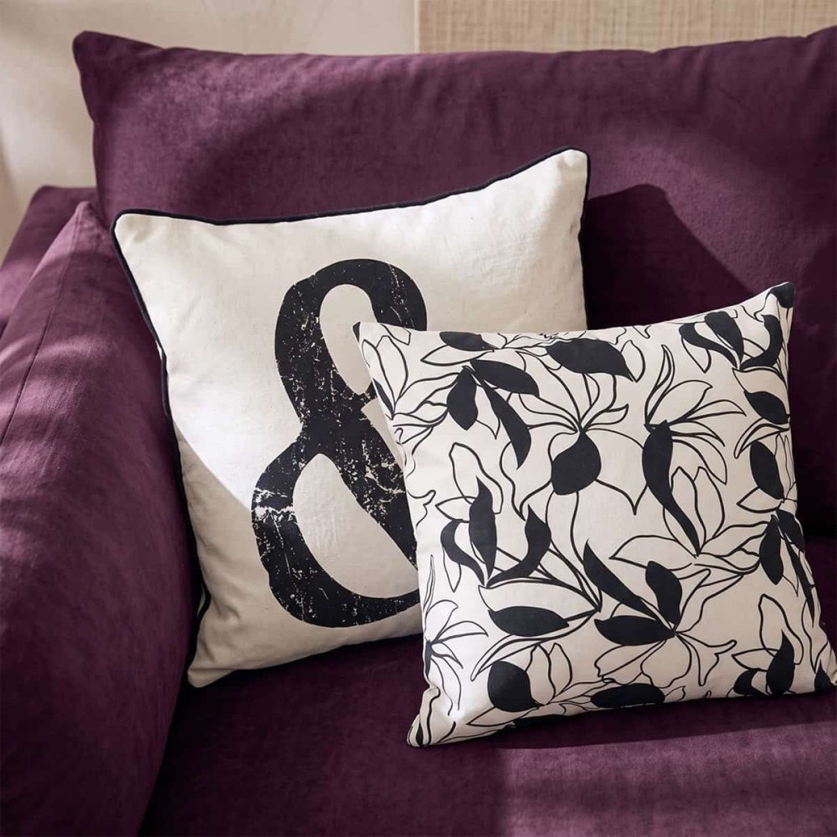 Coussin imprimé "&" 45x45cm beige, ORNAMI