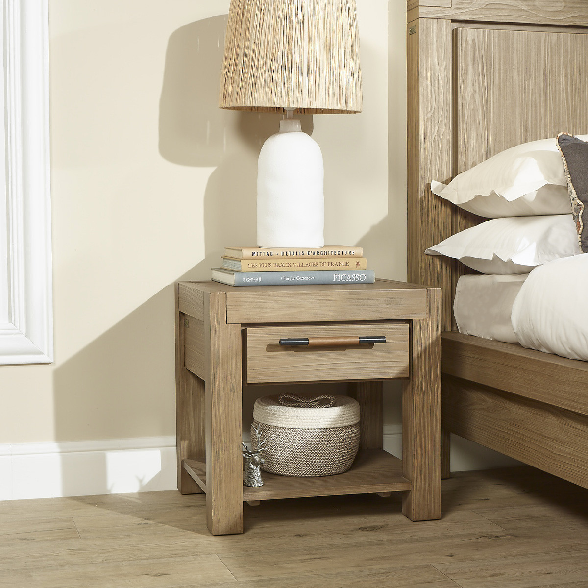 Chevet style contemporain en bois massif MEGÈVE marron, ROBIN DES BOIS