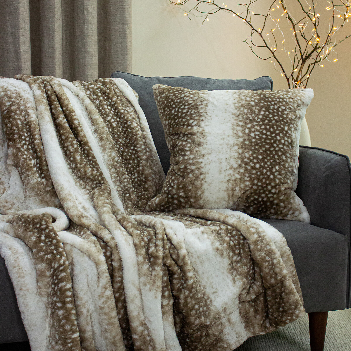Fawn Faux Fur Filled Cushion brown, PAOLETTI