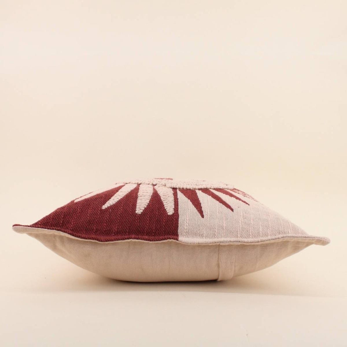 Coussin en coton flammé motif soleil brodé 45x45cm terracotta, ORNAMI