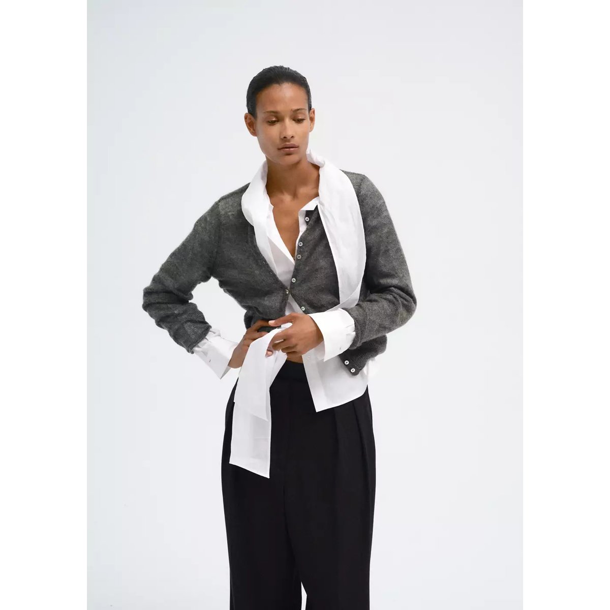 Cardigan en maille fine à boutons gris chiné foncé, MANGO