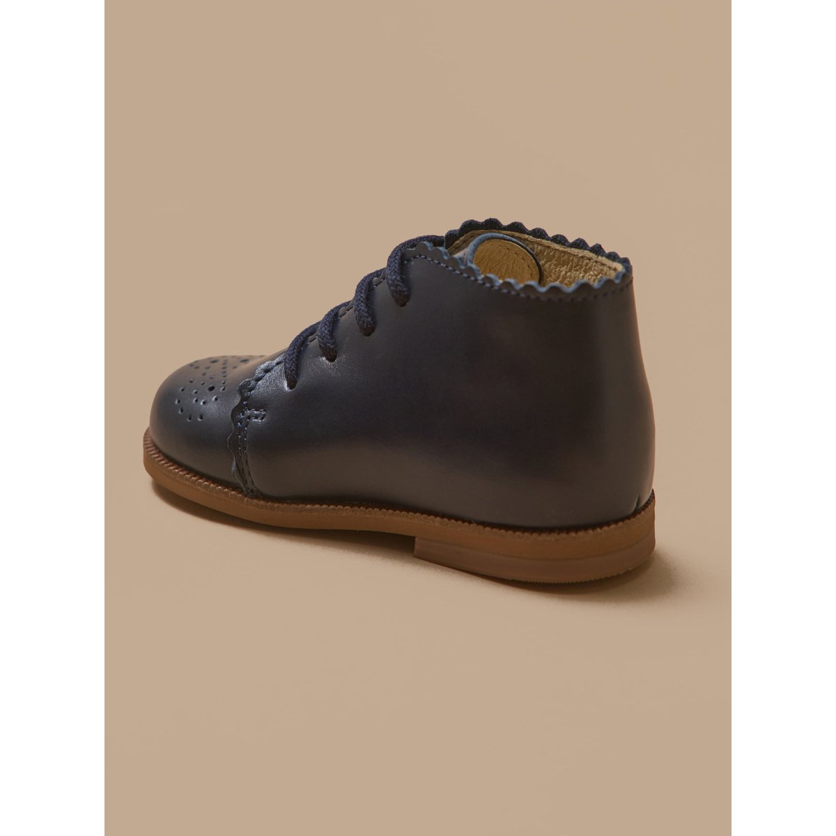 Bottines bout fleuri cuir marine, CYRILLUS