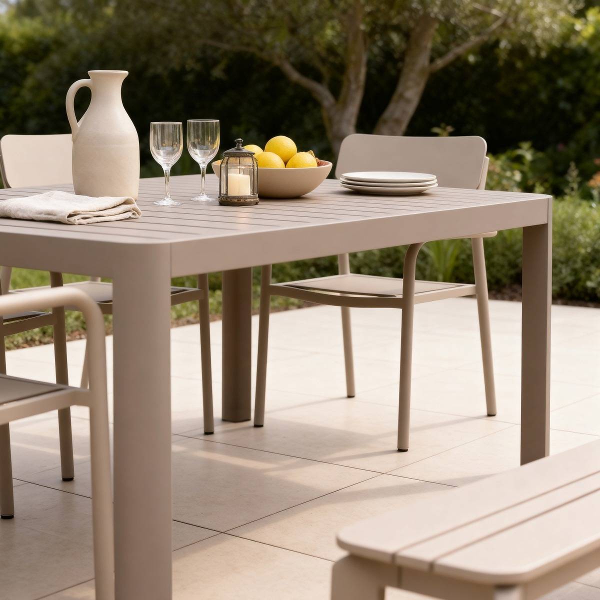 Table de jardin en aluminium KAÏA marron, MADE IN MEUBLES 