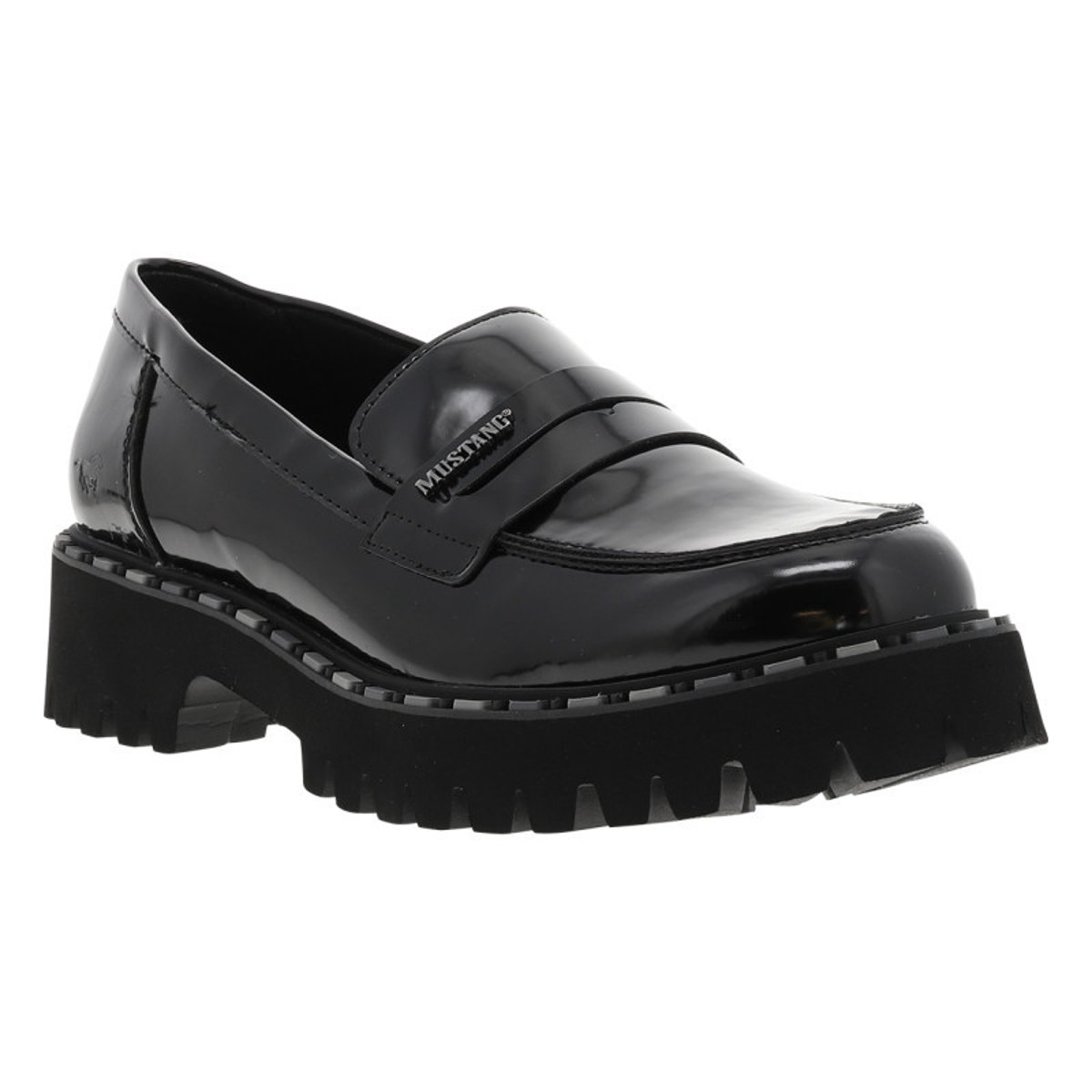 Mocassins noirs vernis avec un talon décroché bas et à slip-on noirs vernis, MUSTANG