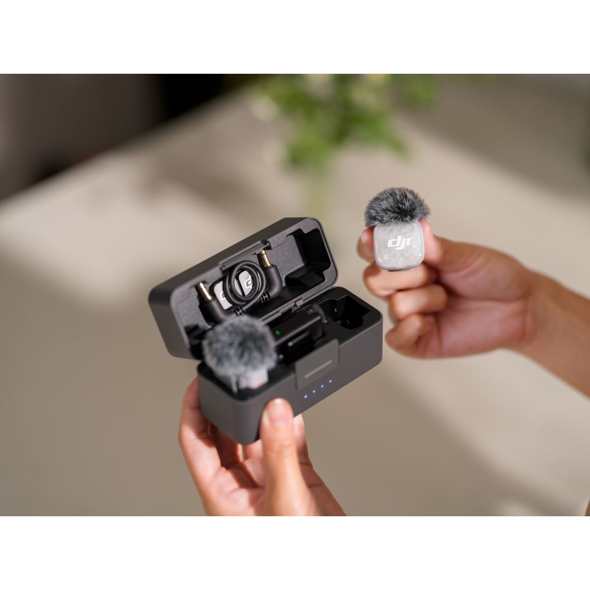 Micro cravate sans fil Mic Mini 2S (2TX + 1 RX + Charging Case) couleur unique, DJI
