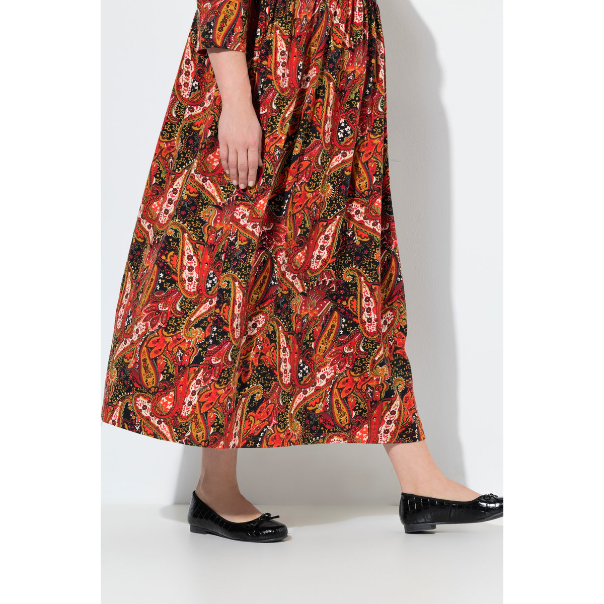 Robe maxi en jersey, motif cachemire noir, ULLA POPKEN