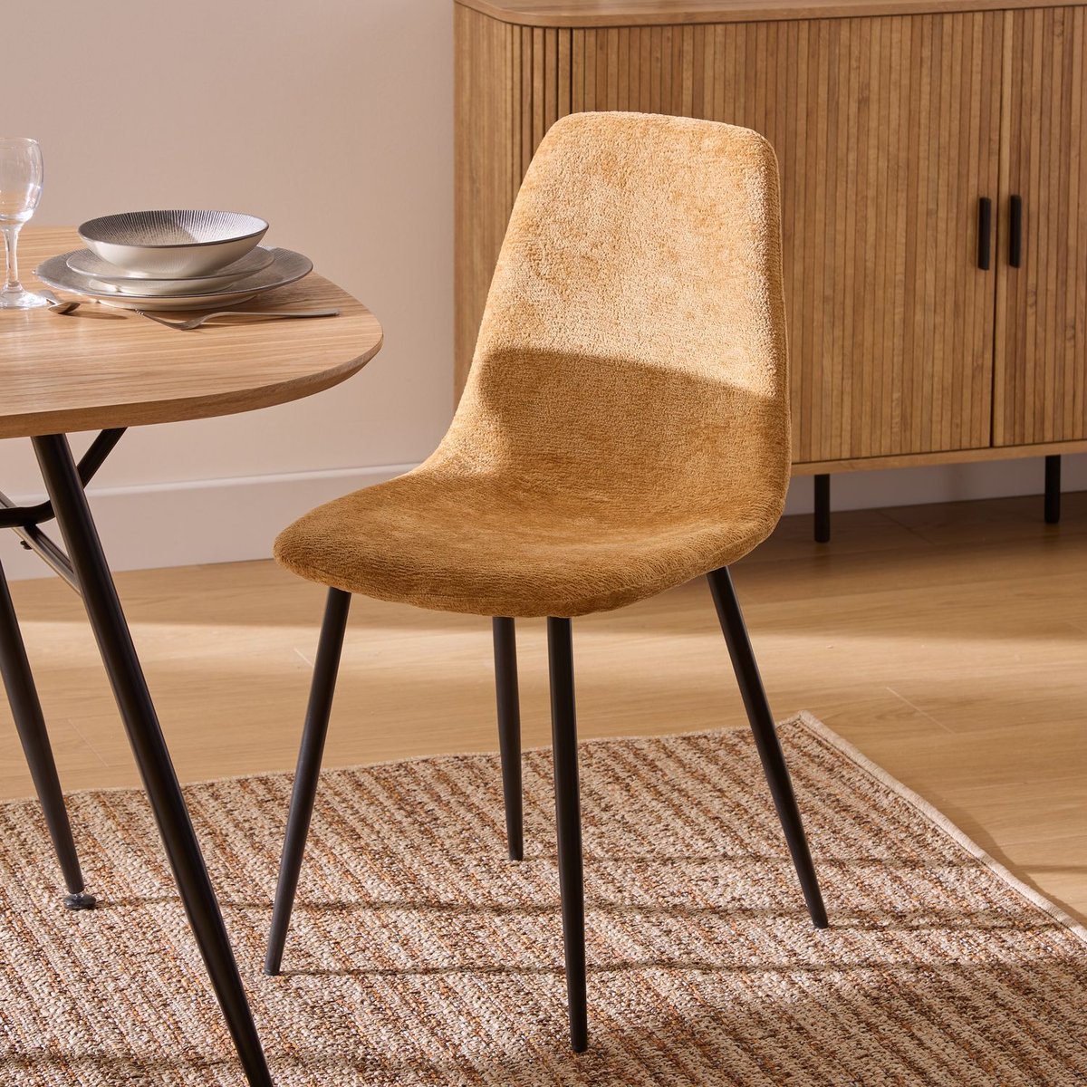 Lot de 4 chaises en tissu chenille et pieds métal TYKA orange, TOILINUX