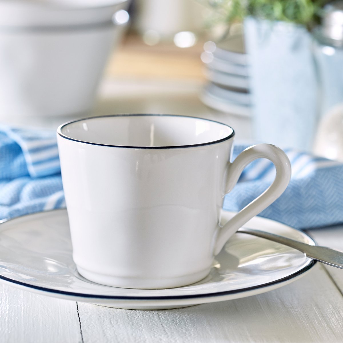 Tasse à thé et soucoupe 0.19 L BEJA blanc et bleu, COSTA NOVA