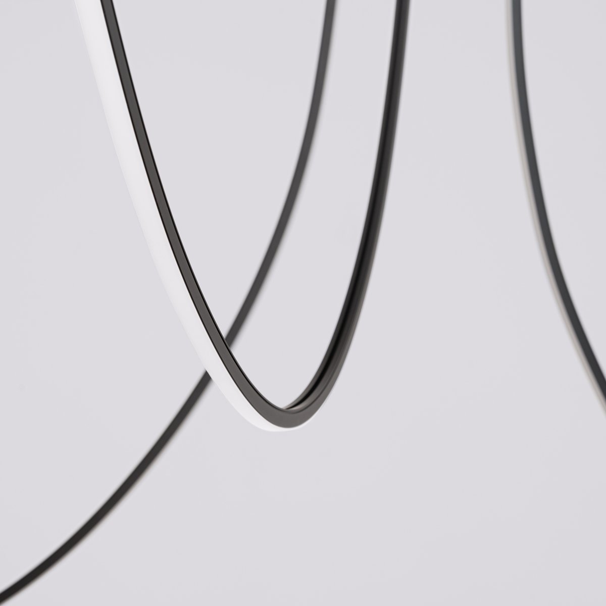 Lustre Aluminium Noir LED 3 Alvar noir, EDEN
