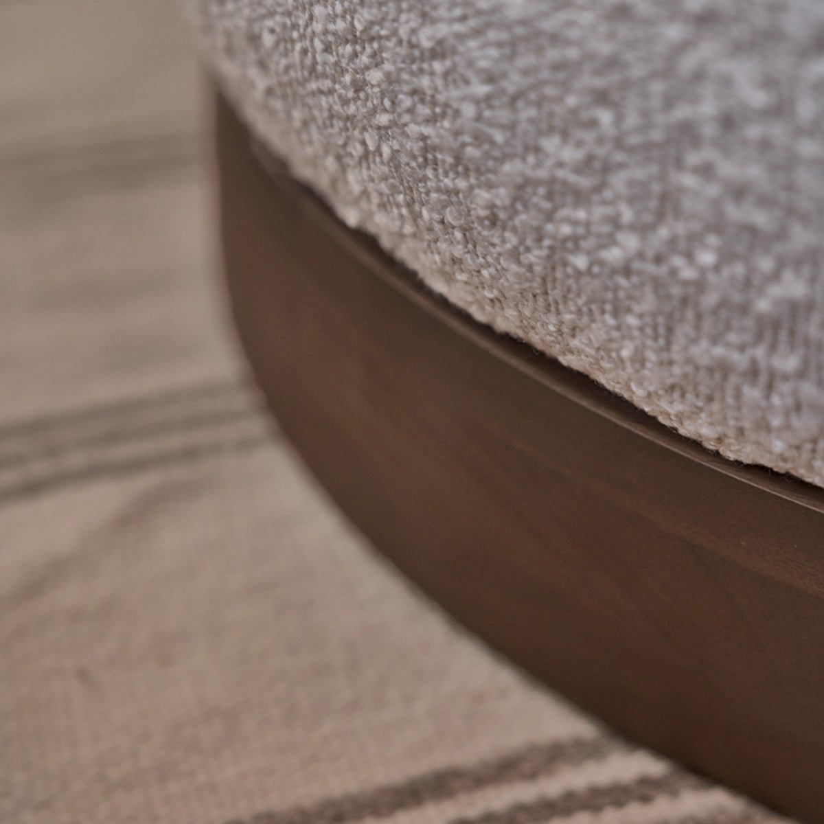Pouf en bois massif et bouclette  TANE marron, BERAH GETAH