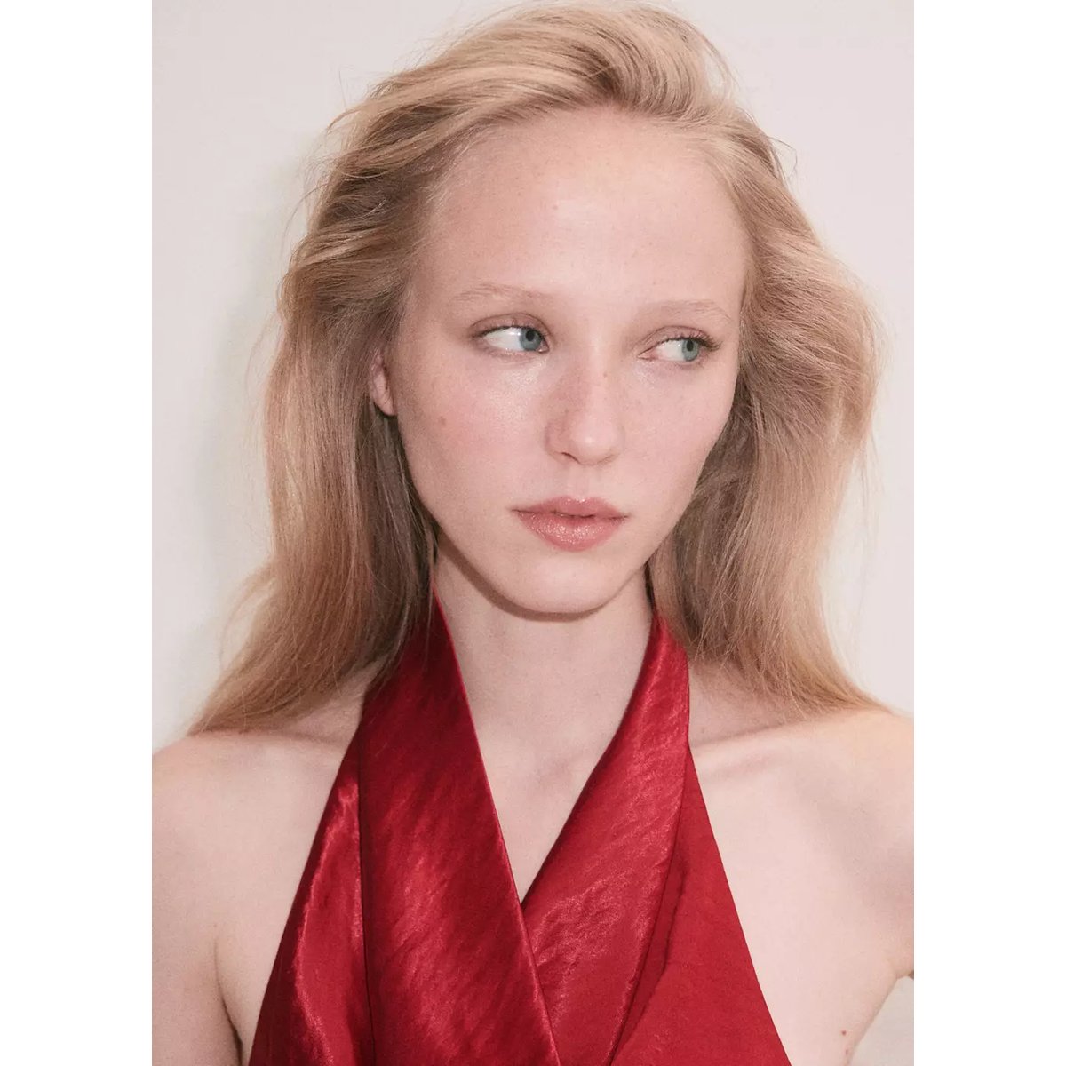 Top halter à encolure drapé rouge, MANGO