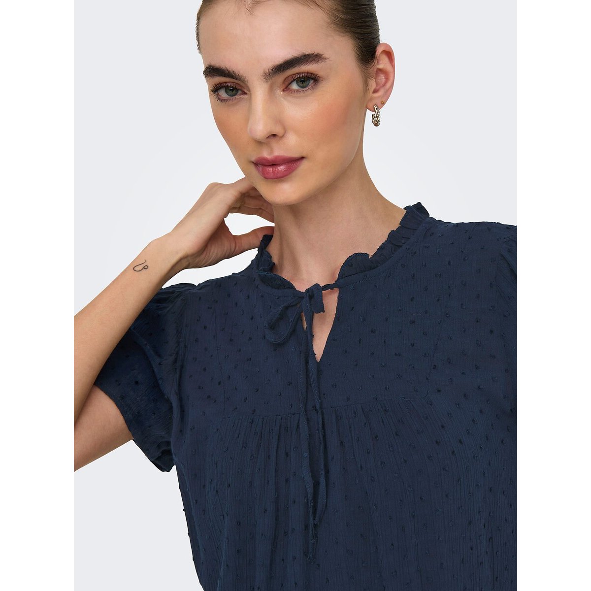 Ruffled Tie-Neck Blouse navy blue, JDY