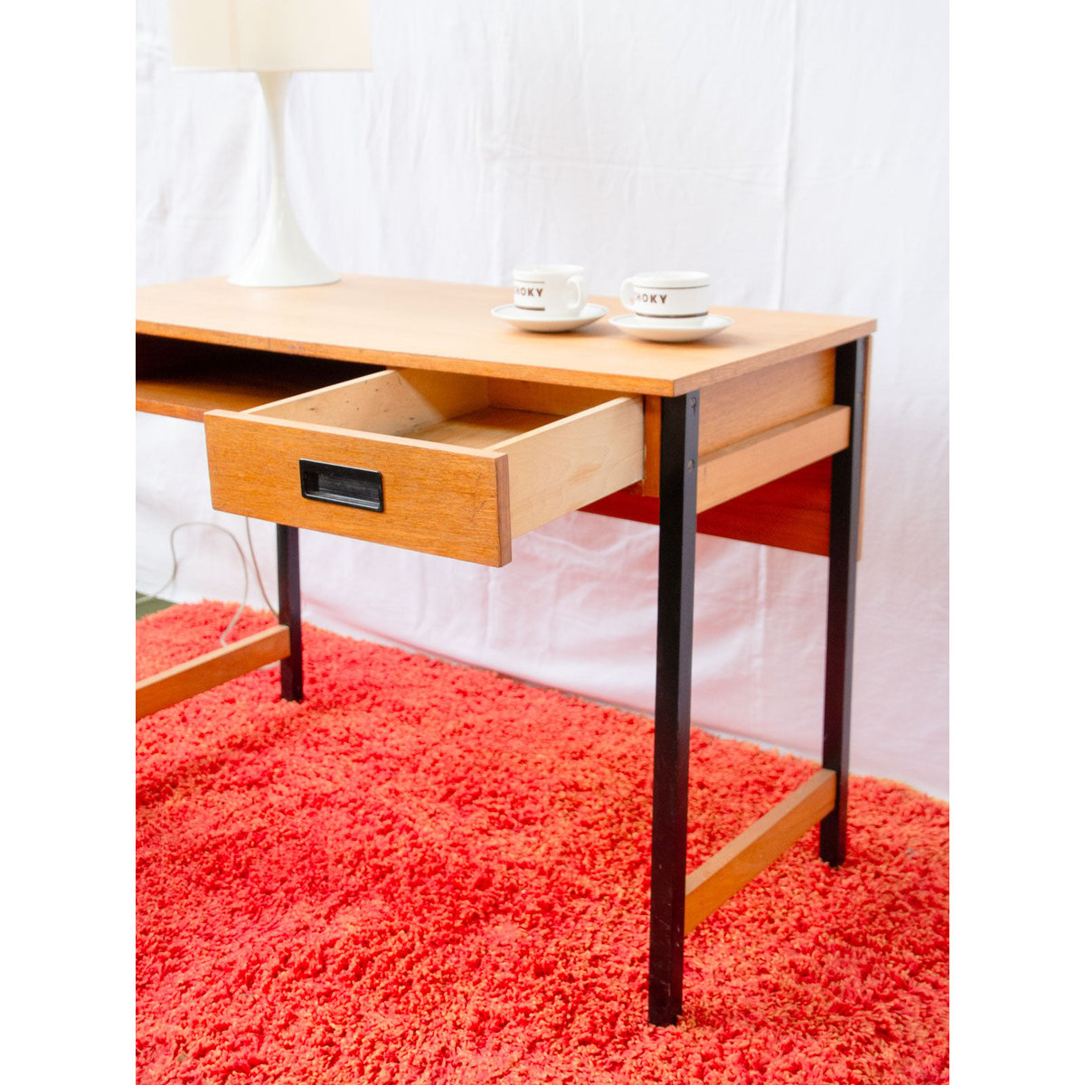 Bureau en chêne Yvan N°591 - Bon état bois clair, DEBONGOUT