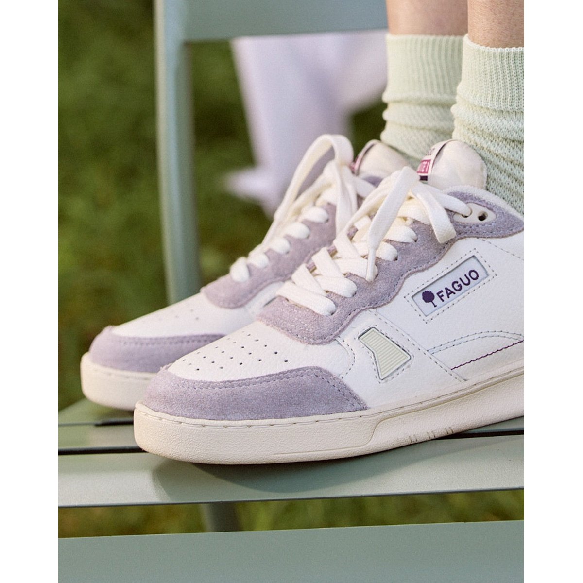 Baskets basses cuir suede COMMUTE 1 blanc et rose grisé, FAGUO