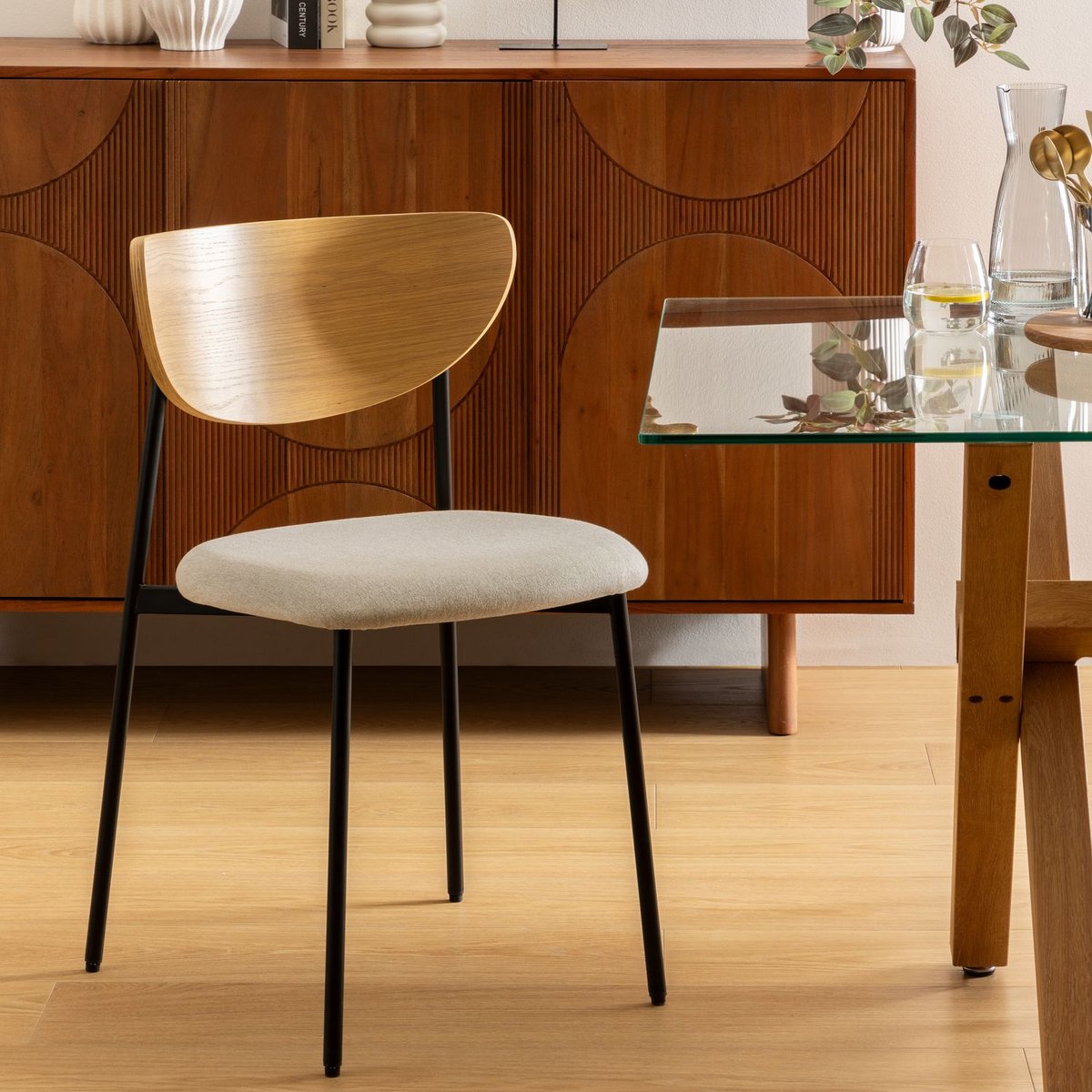 Chaise avec dossier bois et pieds métal beige, ATMOSPHERA