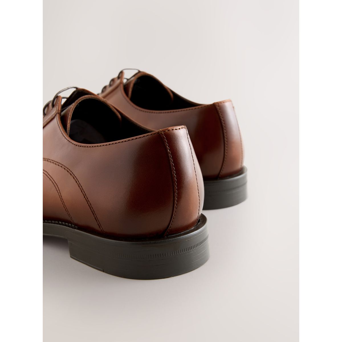 Chaussures derby en cuir marron fauve, NEXT