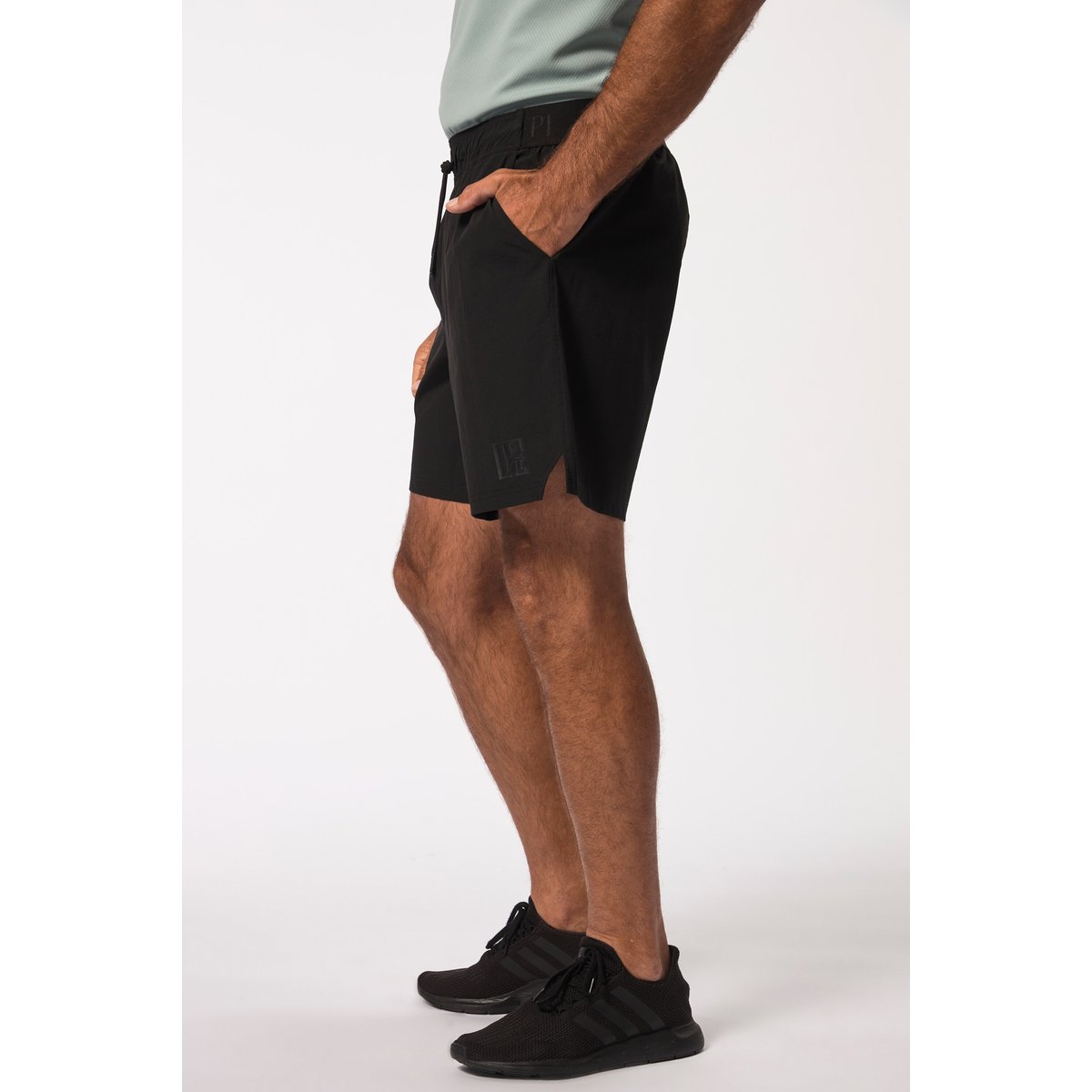 Short de sport FLEXNAMIC® noir, JP1880
