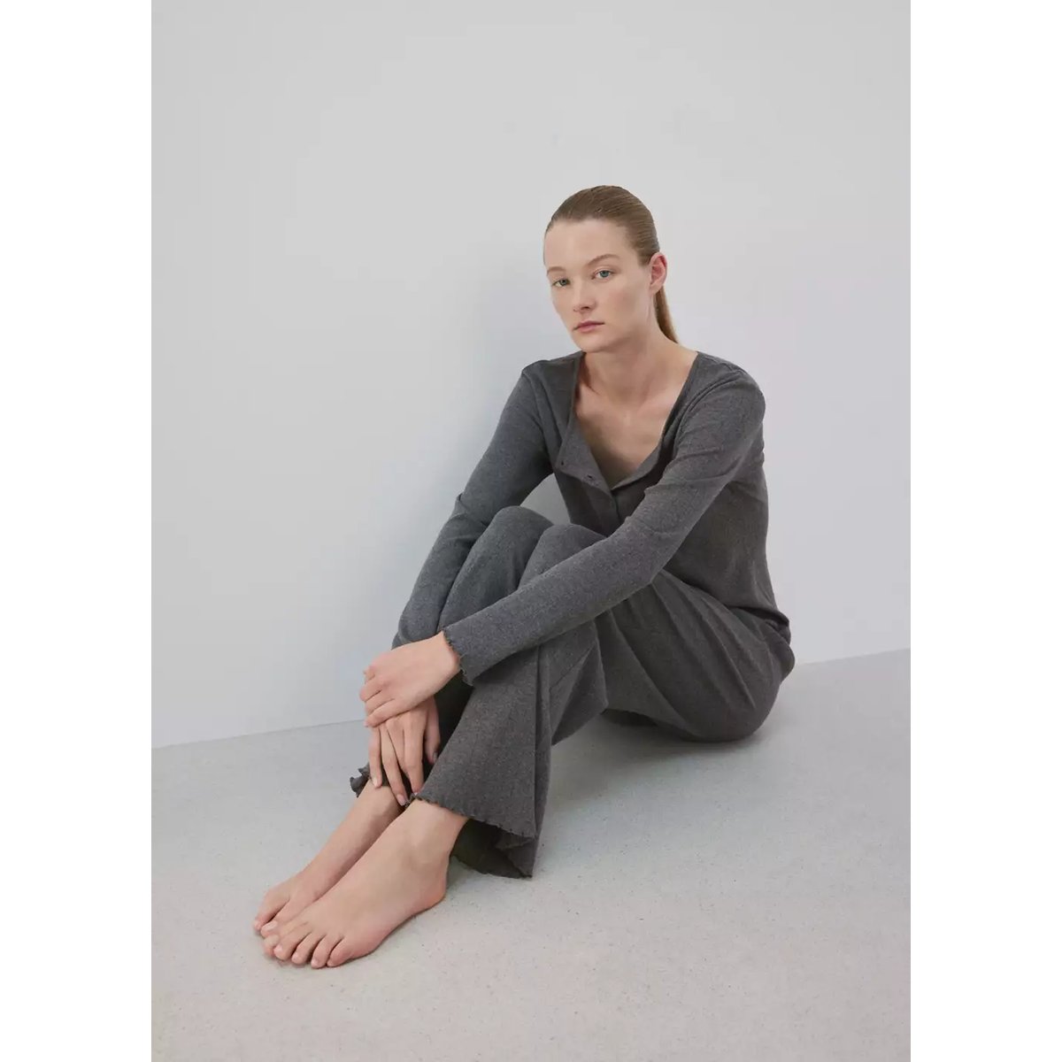 Pantalon de pyjama en coton ajouré gris, MANGO