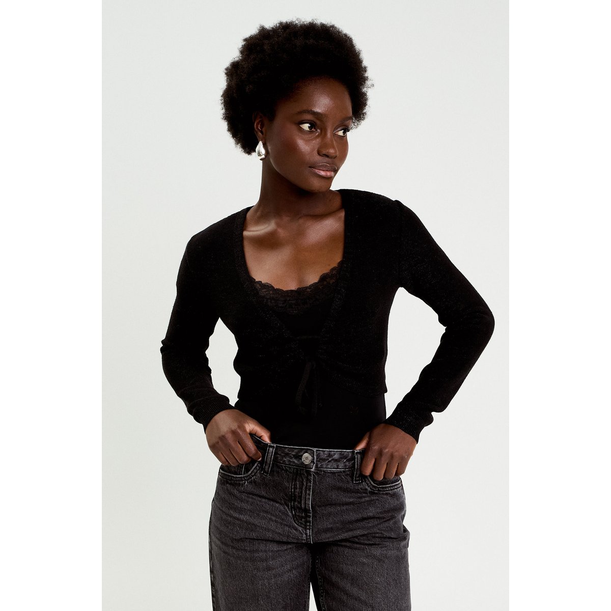 Pull cropped avec noeud noir, CACHE CACHE