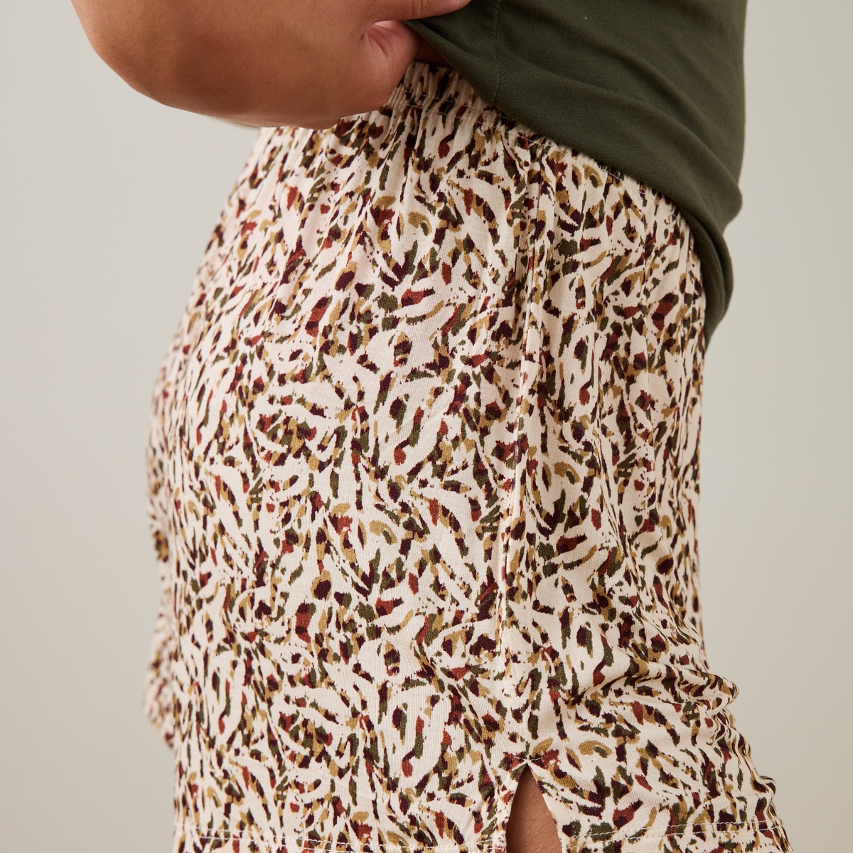 Short Esma multicolore, VARIANCE