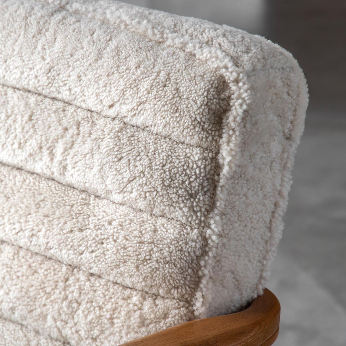 Fairfield Mid-Century Sheepskin Armchair with Solid Wood Frame cream, ÉDITÉ