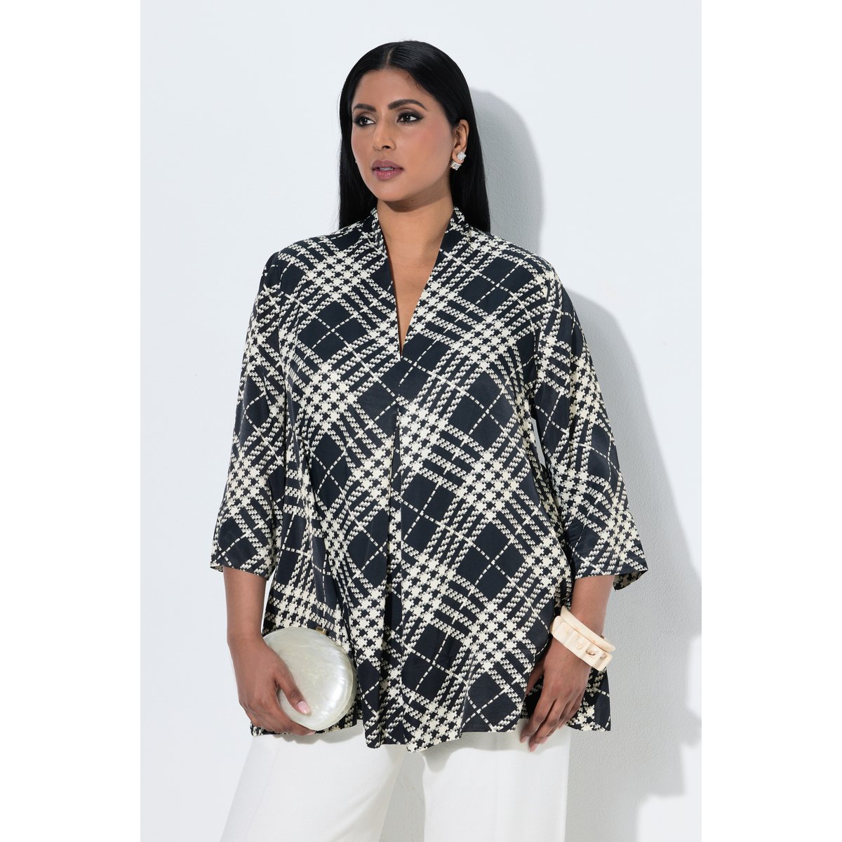 Blouse en satin à carreaux noir, ULLA POPKEN